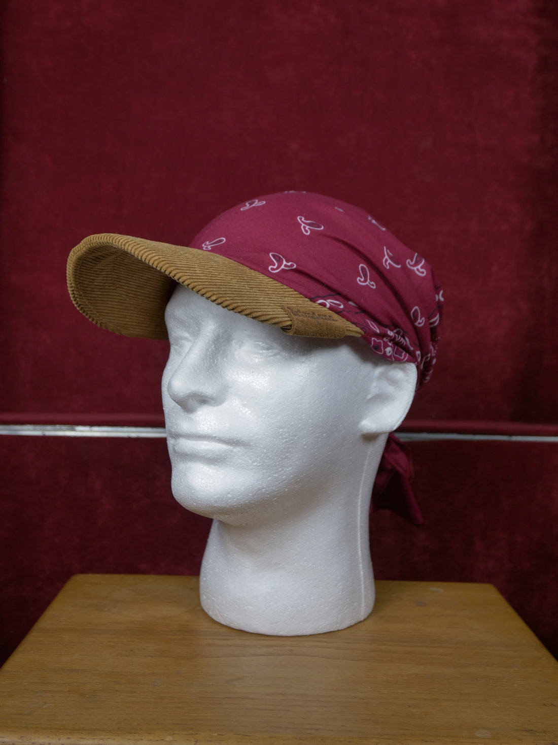 Corduroy Brimdana
